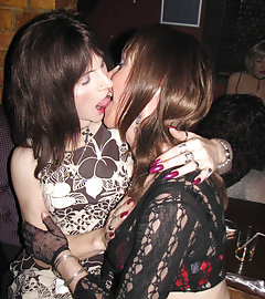 Sex Party Kiss - Kissing Sex Party | Sex Pictures Pass
